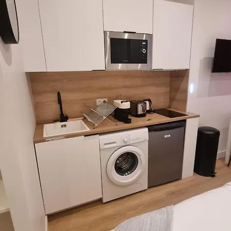 Apartament Droite Calme Proche Gare Climatisation Bordeaux